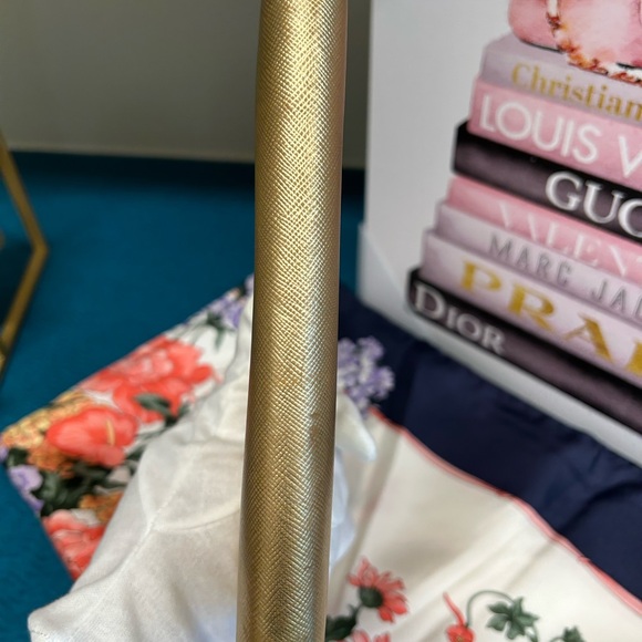 Prada long wallet in Gold - Picture 6 of 8